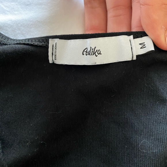 Adika circle front cropped long sleeve - Picture 4 of 4